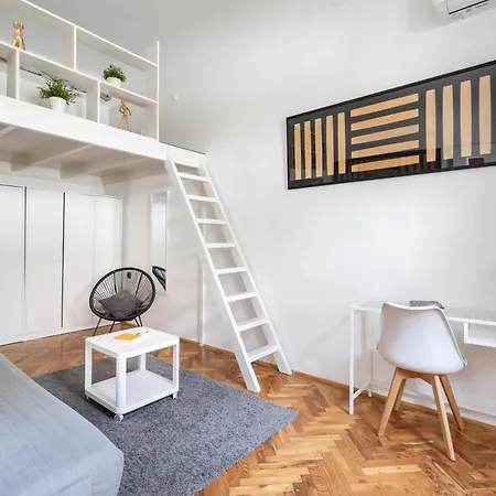 Lovely And Relaxing With Amazing Sauna & Free Garage Apartment Budapest